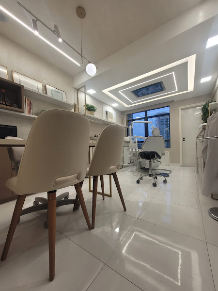 Foto 2 de Luciana Diniz Odontologia
