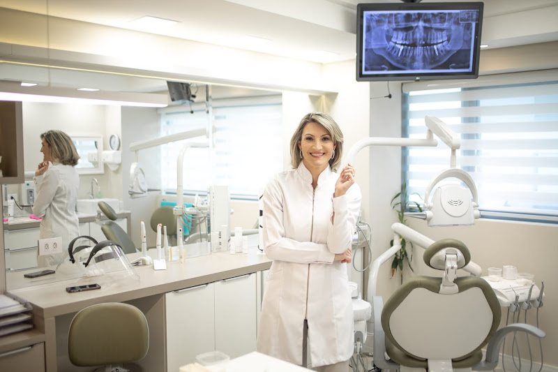 Foto 3 de Luciana Novakoski Odontologia