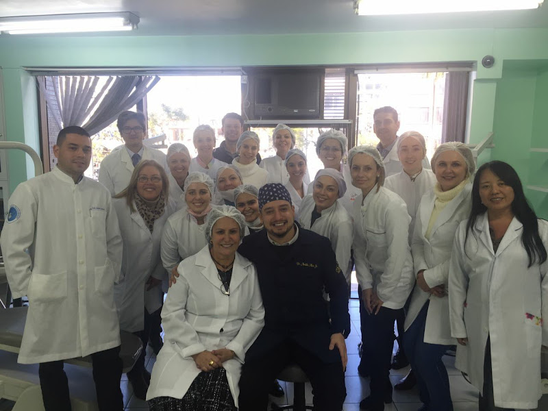 Foto 2 de Luciane Callegari Schuler Urgências dentárias odontológicas sáb/dom/feriados