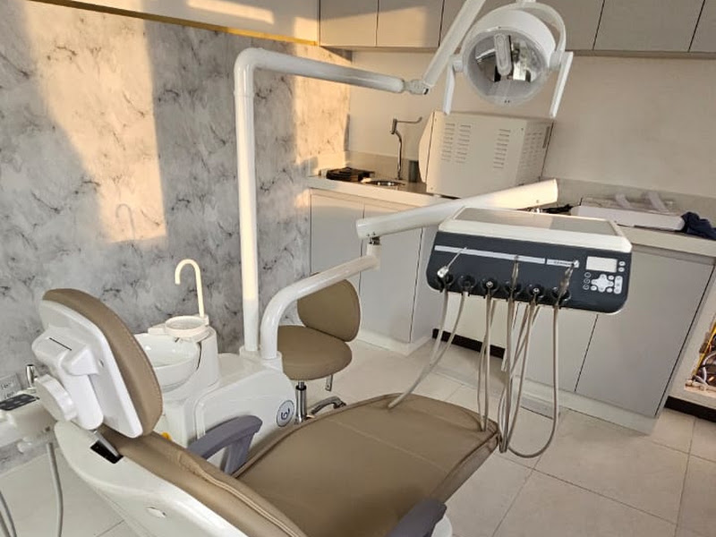 Foto de Luciano Dumalak Odontologia