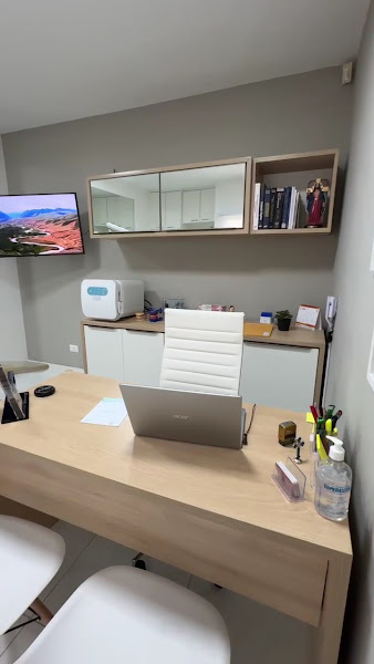 Foto 3 de Luciene Pereira Ortodontista - Dentista