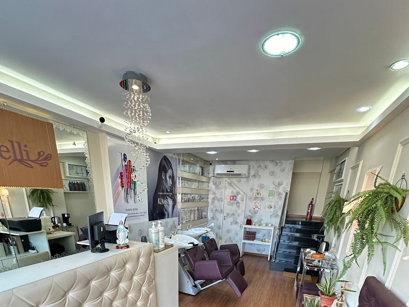 Foto de Lud Reis Espaço de Beleza e Bem estar.