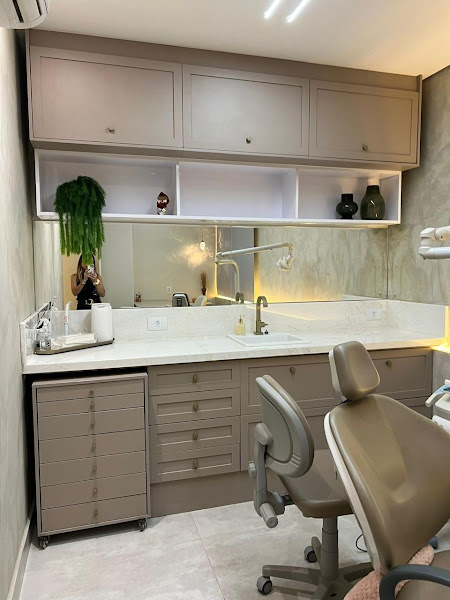 Foto 3 de Ludmila Gonzaga Ortodontia