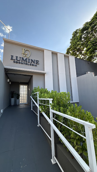 Foto 2 de LUMINE ODONTOLOGIA