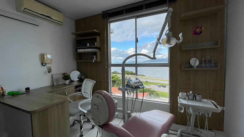 Foto 2 de LUZ Odontologia Especializada