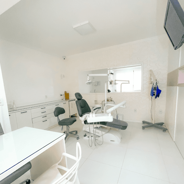 Foto 3 de LV Clinic Odontologia Especializada | Dra Luísa Vicentini | Dentista Ingleses