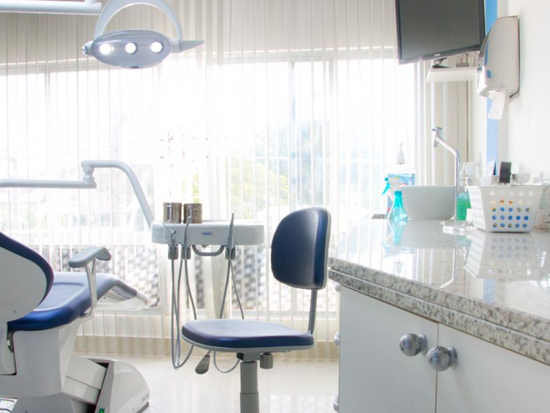 Foto 3 de M&F Odontologia