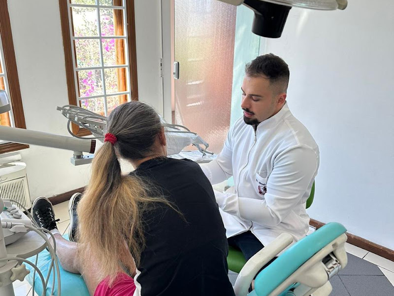 Foto 9 de M M Oral + Odontologia