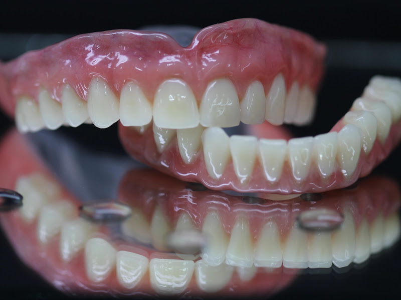 Foto 2 de M.R Periodontia & Implantes