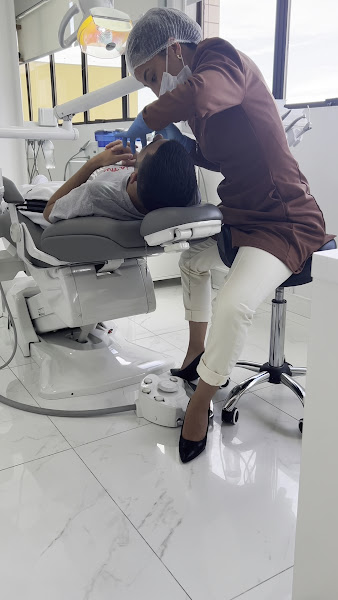 Foto 3 de Madu Odontologia l Dra Gabriele Pais - Dentista em Curitiba