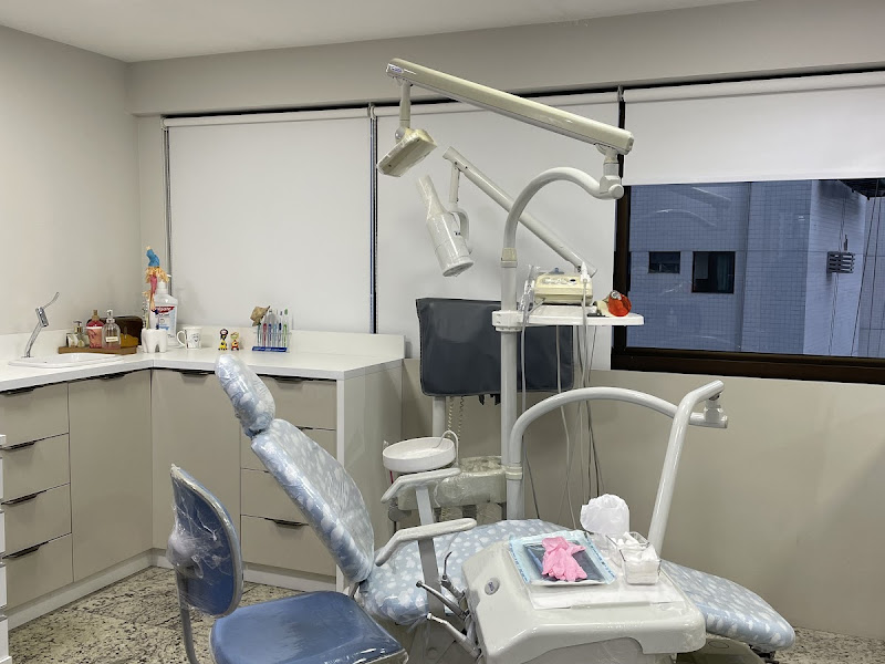 Foto 6 de Magaly Carneiro & Guta Carneiro Odontologia Especializada - Tamarineira