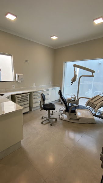 Foto 2 de Maia Rebello Odontologia
