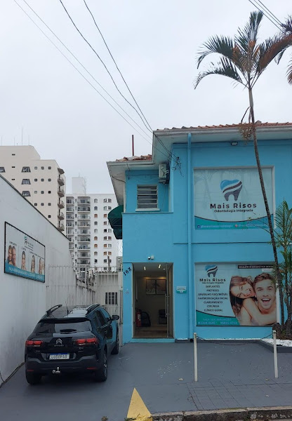 Foto 2 de Mais Risos Odontologia Integrada - Dentista - Ortodontia, Implantes, Estética, Cirurgias, Próteses, Emergência