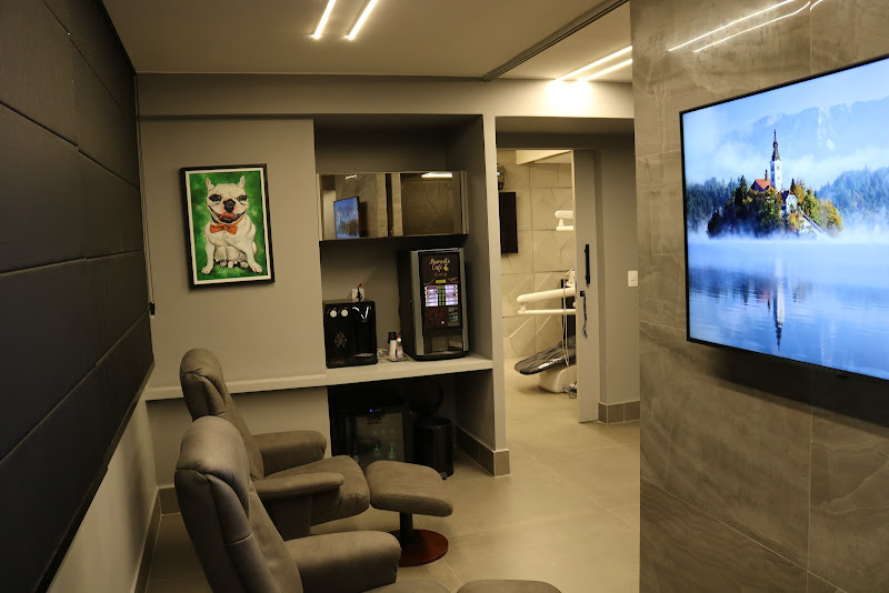 Foto 5 de MALDI DENTISTA 24 Horas