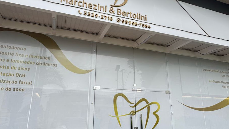 Foto 2 de Marchezini & Bertolini Odontologia