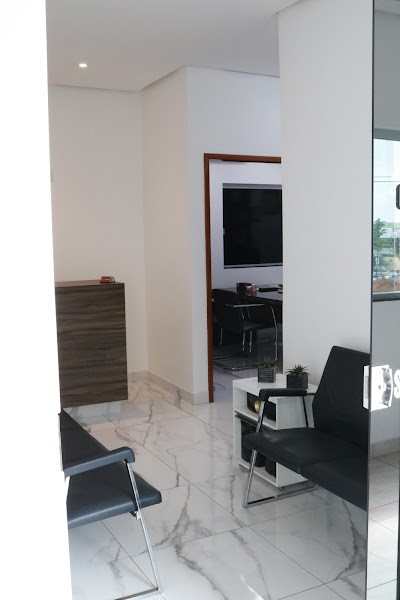 Foto 3 de Marco Odontologia, Implante Dentário, Lentes de Contato, Limpeza, Clareamento