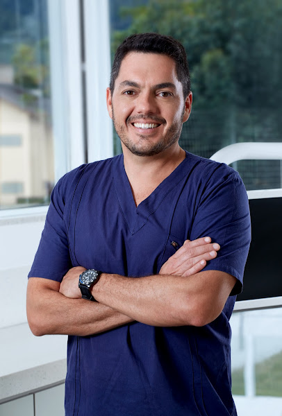 Foto 2 de Marcos Ximenes - Odontopediatria e Ortodontia