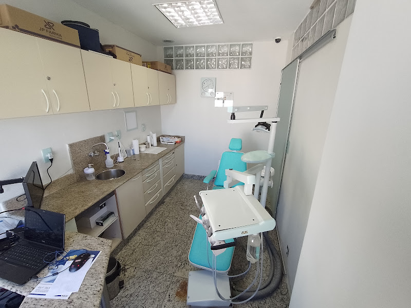 Foto 2 de Marcus Vinícius da Silva Cotta - Cirurgia Bucomaxilofacial e Implantodontia