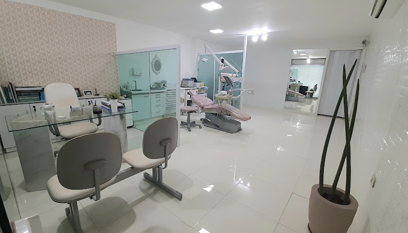 Foto 3 de Mari Odontologia - Estética- Implante- Ortodontia