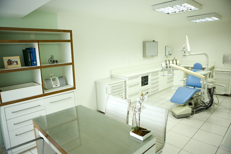 Foto 2 de Maria Cecília Ozório Odontologia Estética e Preventiva