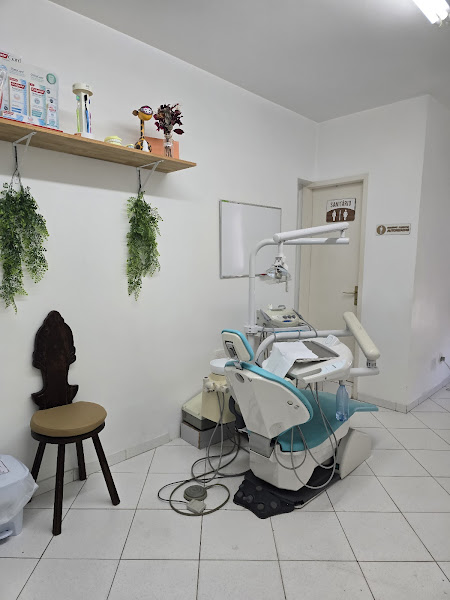 Foto 2 de Mariana Martins Odontopediatria e Clínico Geral