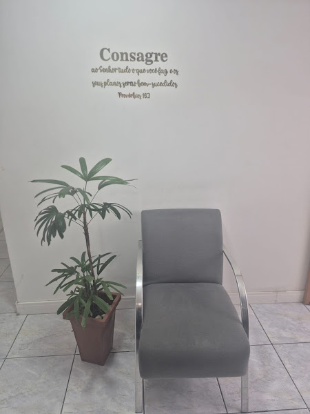 Foto 2 de MAS ODONTOLOGIA. RESP. Dra. MARIA ,Especialista Endodontia(Canal)Implantes, Harmonização Orofacial