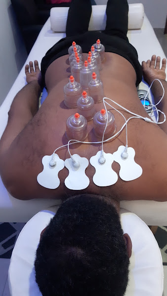 Foto 2 de Massoterapia Freitas Quiropraxia em Guarulhos
