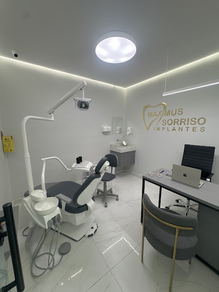 Foto 2 de Maximus Sorriso Implantes