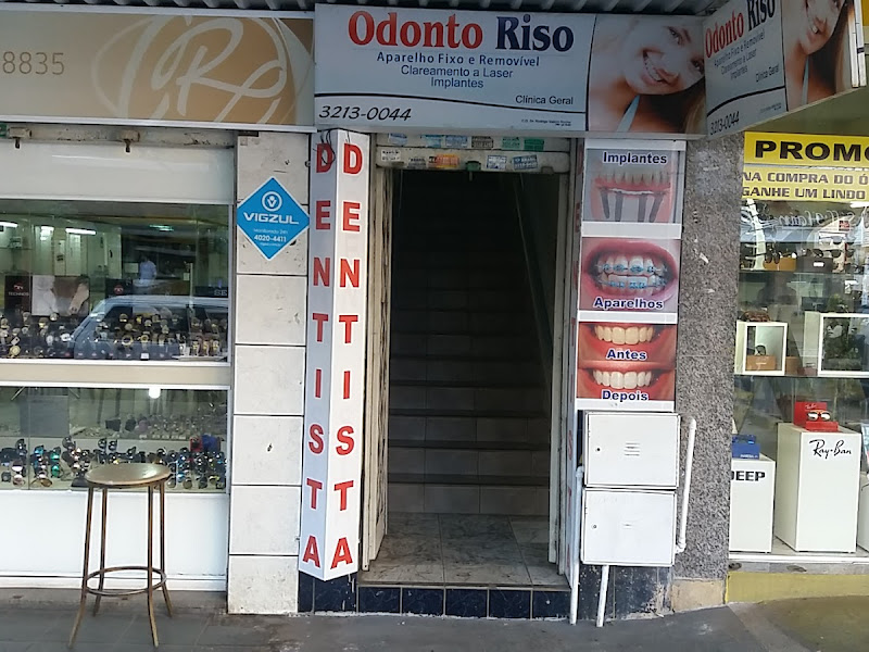 Foto 10 de Maxsorriso Implantes Dentários | Goiânia - GO