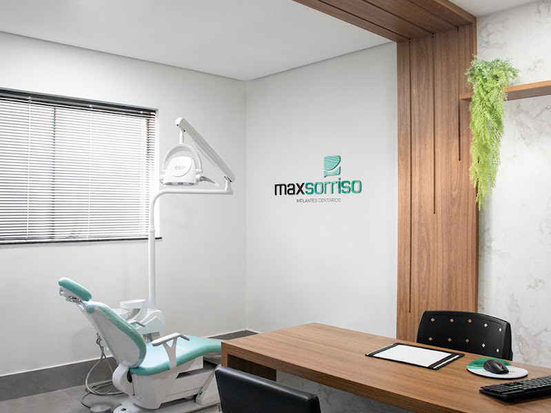 Foto 3 de Maxsorriso Implantes Dentários | Juiz de Fora