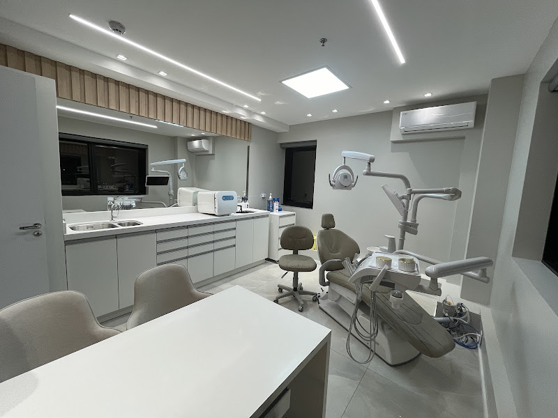 Foto de Maysa Oliveira - Periodontia e Implantes