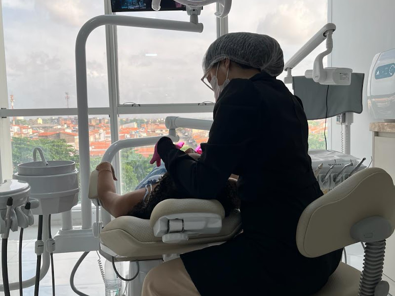 Foto 2 de MD Odontologia Estética e Reabilitação Oral