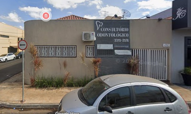 Foto 3 de MF Odontologia Estética | Implantes e Lentes em Porcelana e Resina Uberaba