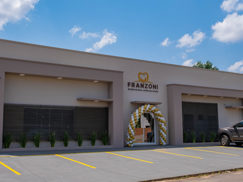 Foto 3 de MF Odontologia (T23)