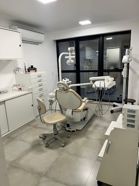 Foto 2 de Michelle Alexandre Odontologia