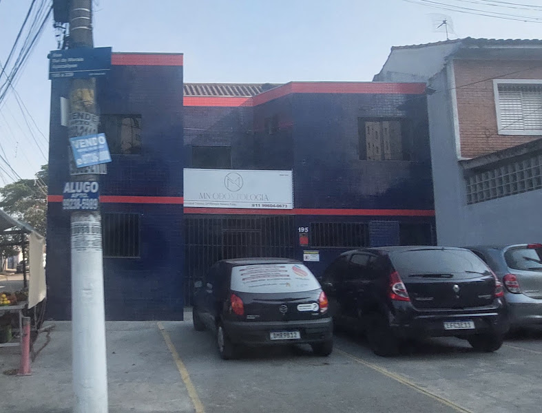 Foto 2 de MN Odontologia | Dra. Monique Navarro Faião