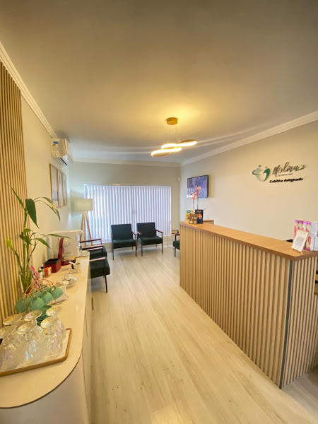 Foto 3 de Molina Odontologia Estética Integrada