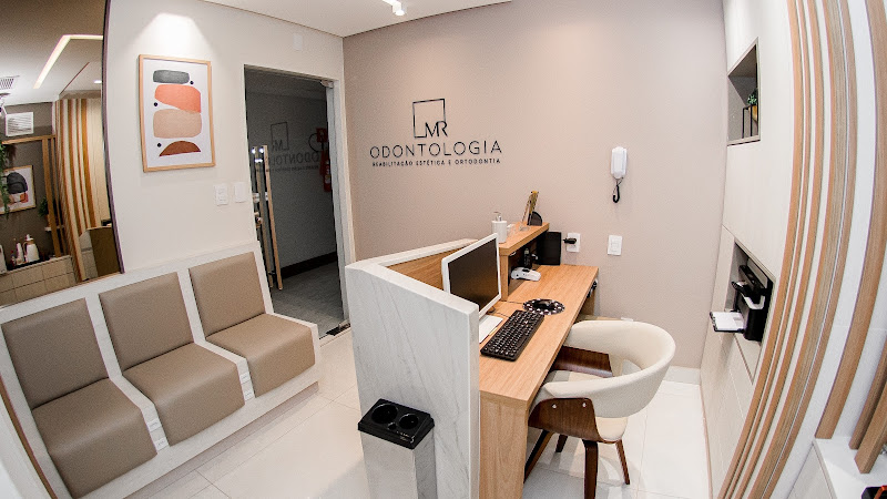 Foto 2 de MR Odontologia - Reabilitação Estética e Ortodontia