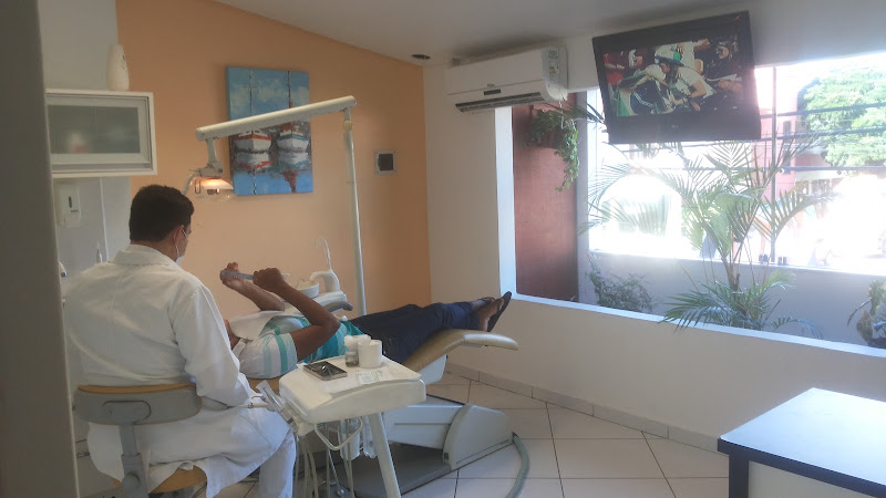 Foto 2 de MSR Odontologia especializada