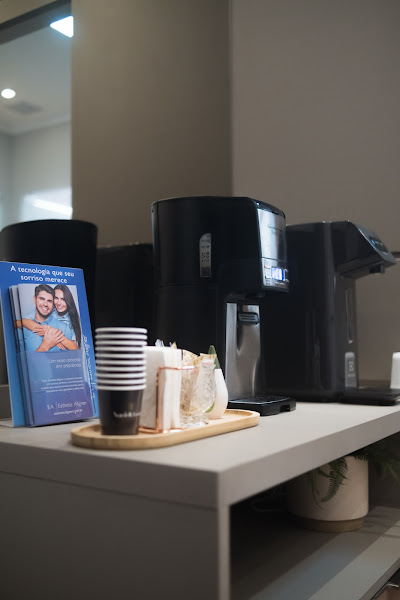 Foto 2 de Nardelli Lavrini Odontologia | Implante dentário | Dentista em Resende-RJ