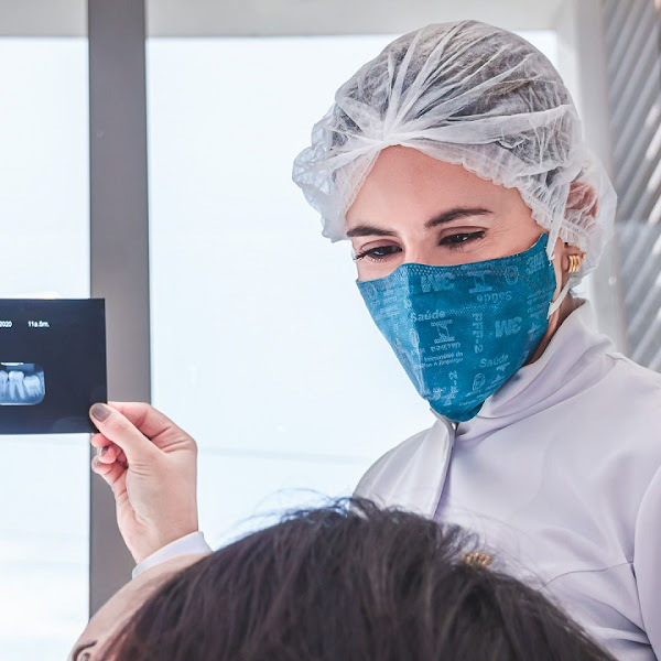 Foto 3 de Natália Leonardo | Odontologia e Endodontia | Pelotas