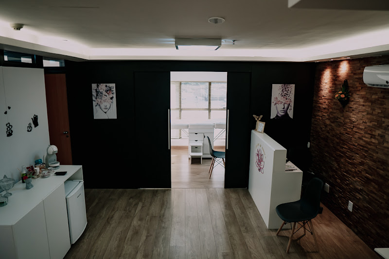 Foto 2 de Nataly Menezes - Clínica Estética Lago Norte