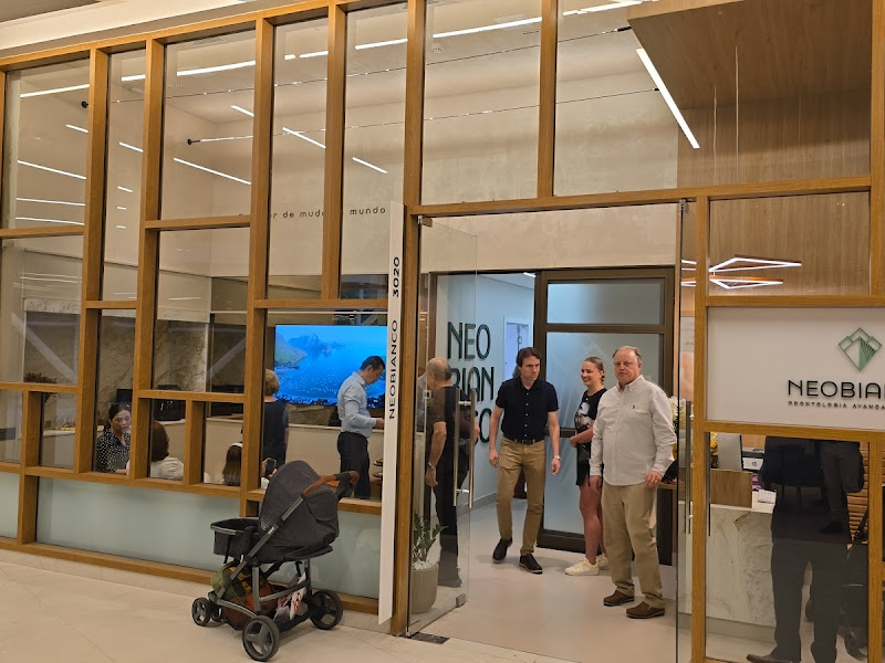 Foto de NEOBIANCO - Odontologia Avançada Barigui