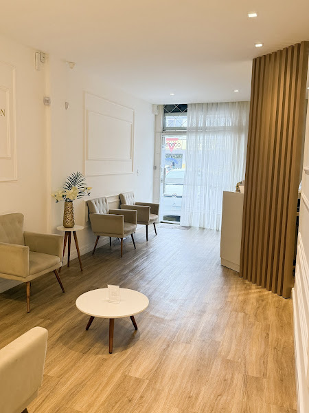 Foto 3 de Neto & Filho Odontologia Especializada - Lentes e Facetas em Resina - Implantes Dentários