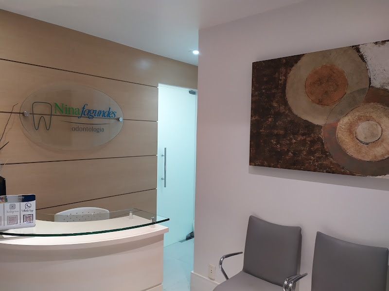Foto 2 de Nina Fagundes Odontologia