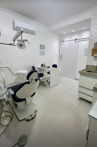 Foto 2 de Nunes Odontologia - CONSULTÓRIO ODONTOLÓGICO HUGO NUNES