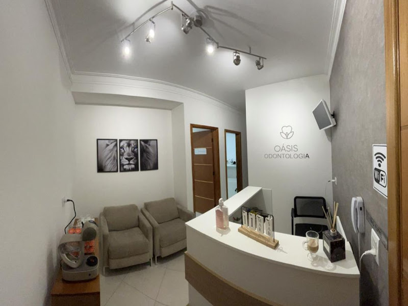 Foto 8 de OÁSIS ODONTOLOGIA HUMANIZADA | IMPLANTES DENTÁRIOS