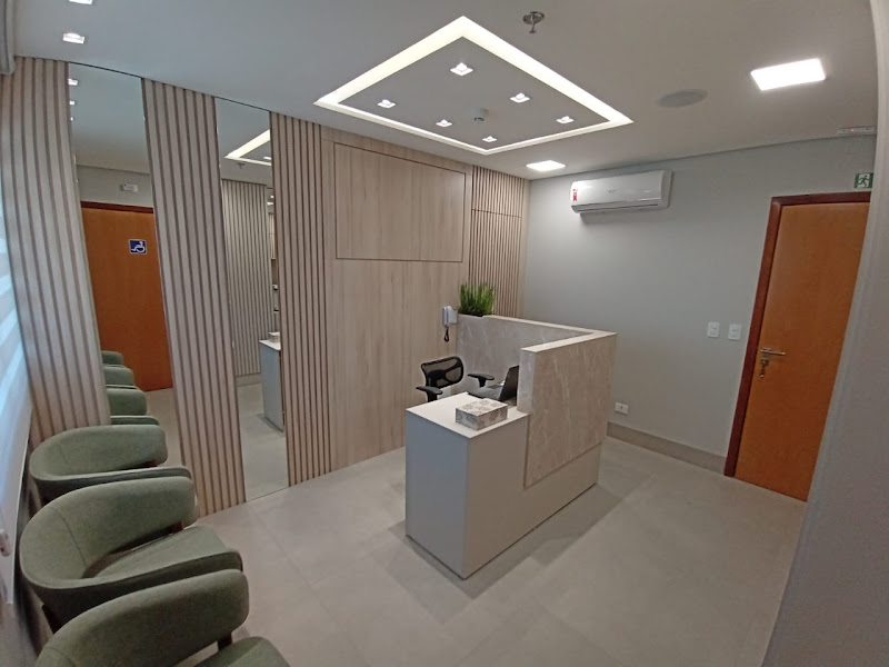 Foto 2 de Odirley Pereira Endodontia Microscópica - Tratamento de Canal