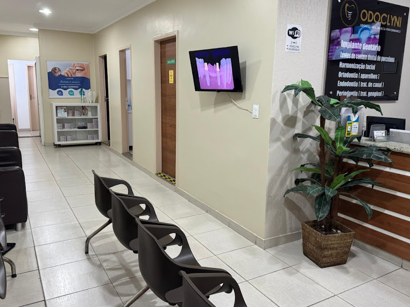 Foto 3 de Odoclyni | Urgência Odontológica 24h – Nova Iguaçu