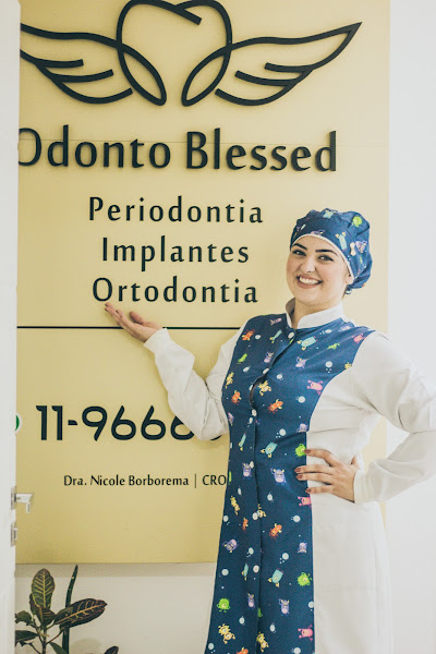 Foto 2 de Odonto Blessed - Dra Nicole Borborema Implantodontista